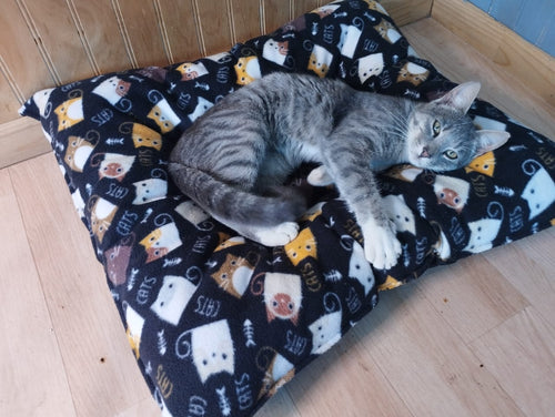 Cama impermeable para gatos | Polar térmico | Cómoda y lavable